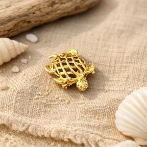 Source Unknown Gold Turtle Brooch